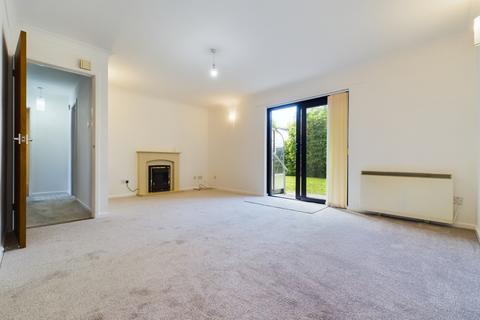 2 bedroom ground floor flat for sale, The Meadows, Usk NP15
