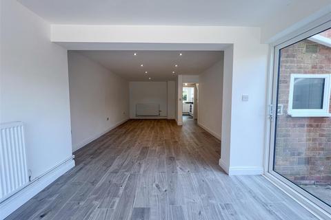 9 Dove Close, Birmingham, B25 8XW