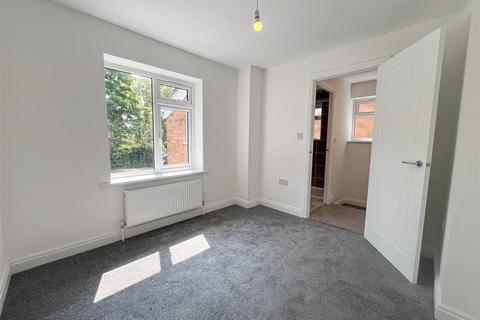 9 Dove Close, Birmingham, B25 8XW