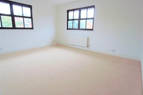 1 bedroom maisonette to rent, Warwick Lane, Woking, Surrey, GU21
