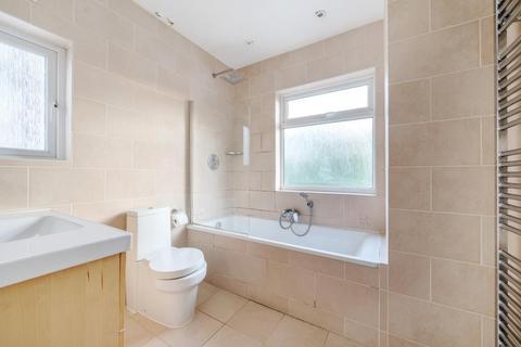 5 bedroom semi-detached house for sale, Broughton Avenue,  Finchley,  N3
