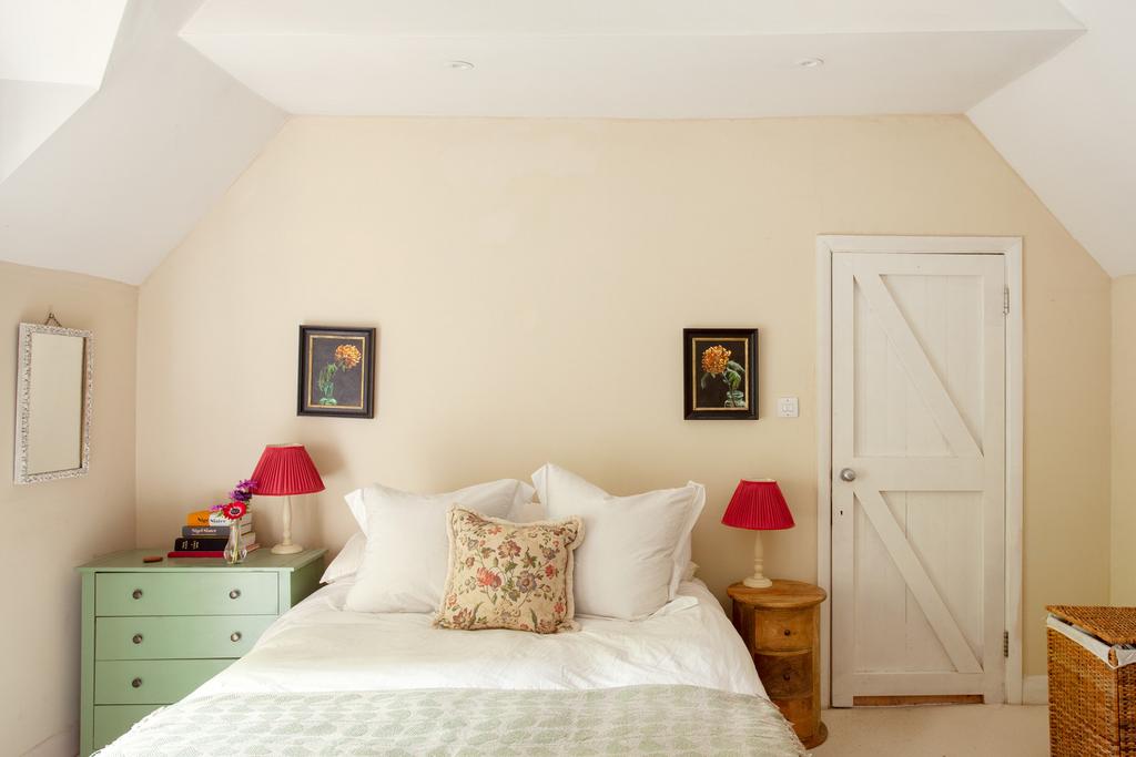 211011 - Crescent Wood Road KElliott 024.jpg