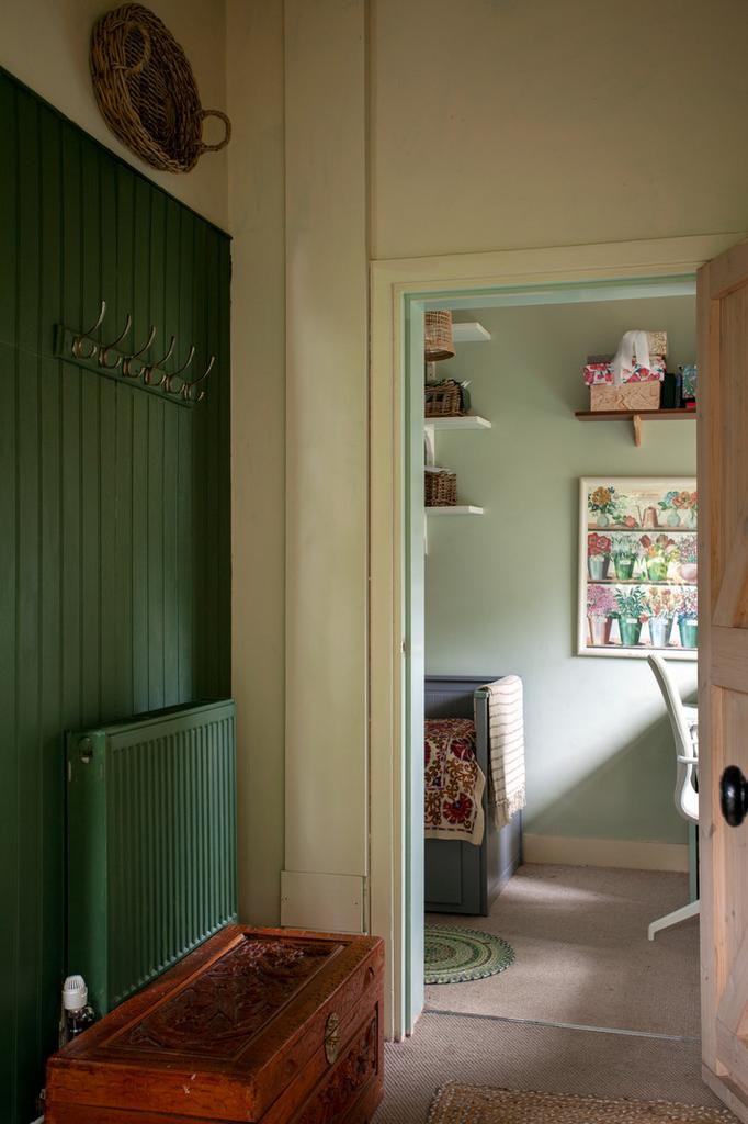 211019 - Crescent Wood Road KElliott 032.jpg