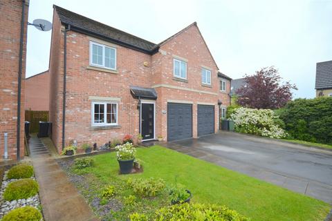 3 bedroom semi-detached house for sale, Calder View, Mirfield, West Yorkshire, WF14