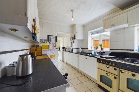 12 Blenheim Road, Worcester, WR2 5NG