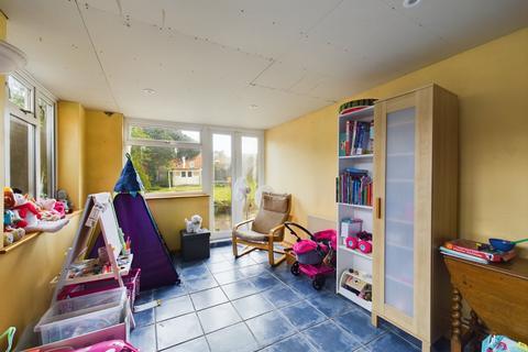 12 Blenheim Road, Worcester, WR2 5NG
