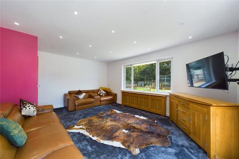 3 bedroom bungalow for sale, Redehall Road, Smallfield, Horley, Surrey, RH6