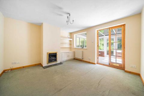 2 bedroom bungalow for sale, Penny Farthing Cottage, Boundary Mews, Newbury Street, Whitchurch