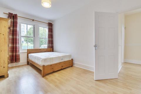 4 bedroom end of terrace house for sale, Crimsworth Road, Battersea