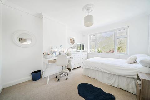 407 Southborough Lane, Bromley, BR2 8BQ