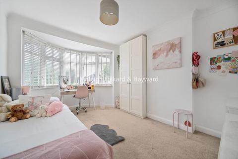 407 Southborough Lane, Bromley, BR2 8BQ