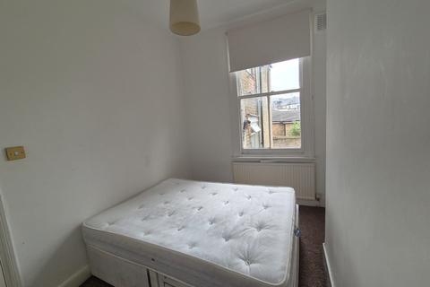 2 bedroom apartment to rent, Saltram Crescent, Queens Park, London. W9
