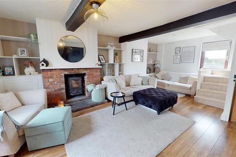 2 bedroom terraced house for sale, Victoria Road, Walton Le Dale, Preston