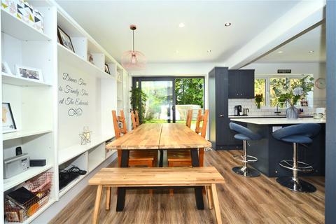 35 North Acre, Banstead, SM7 2EG