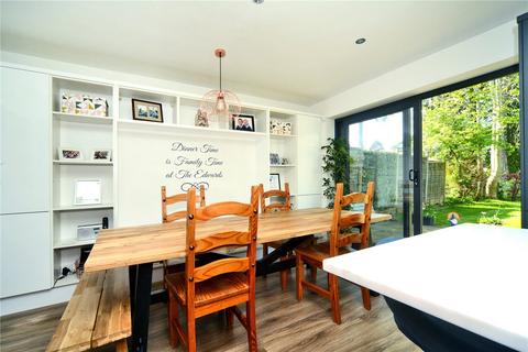 35 North Acre, Banstead, SM7 2EG