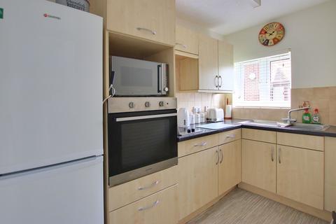 1 bedroom retirement property for sale, Wickham Road, Shirley