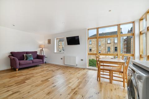 2 bedroom flat for sale, Baker Street , Flat 2/3 , Shawlands , Glasgow , G41 3YA