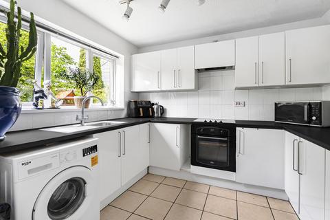3 bedroom terraced house for sale, The Glades, Launton, OX26