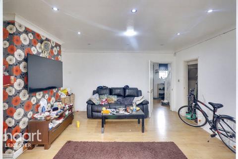 4 bedroom terraced house for sale, Gipsy Lane, Leicester