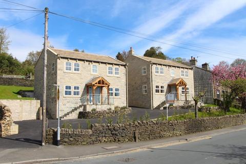 4 bedroom detached house to rent, Sykes Head, Oakworth, Keighley, BD22