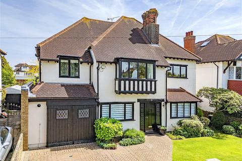 5 bedroom detached house for sale, Parkanaur Avenue, Thorpe Bay, SS1