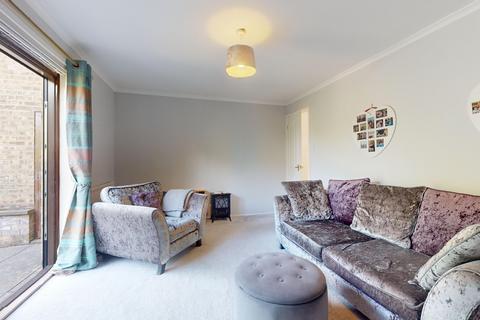 17 Broadbank, Gateshead, NE10 8XW