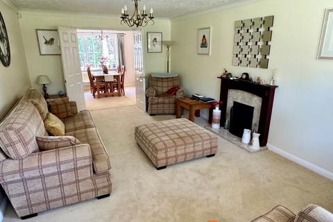 24 Beaconsfield Drive, Coddington, Newark, NG24 2RX