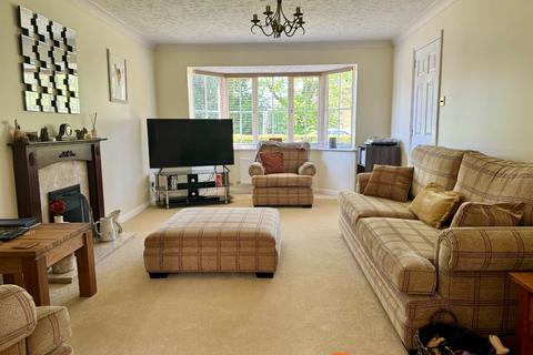 24 Beaconsfield Drive, Coddington, Newark, NG24 2RX