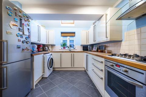 2 bedroom apartment to rent, Stile Road,  Headington,  OX3