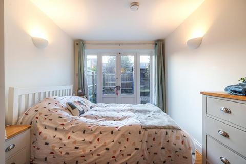 2 bedroom apartment to rent, Stile Road,  Headington,  OX3