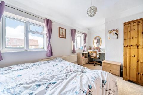 3 bedroom semi-detached house for sale, Basingstoke,  Hampshire,  RG21