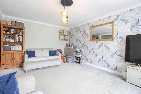 3 bedroom detached house for sale, Warwick Court, Kettering