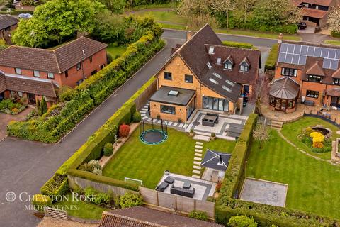 5 bedroom detached house for sale, Pattison Lane, Woolstone