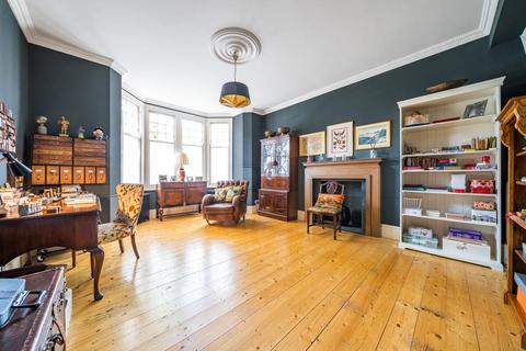 31 West Lodge Avenue, London, W3 9SE