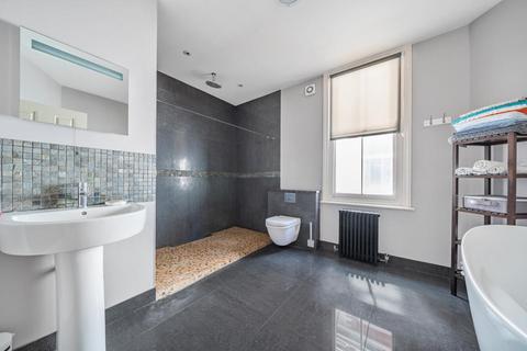 31 West Lodge Avenue, London, W3 9SE