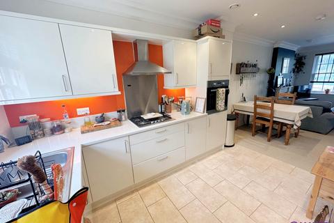 2 bedroom terraced house for sale, Flagstaff Walk, Plymouth PL1
