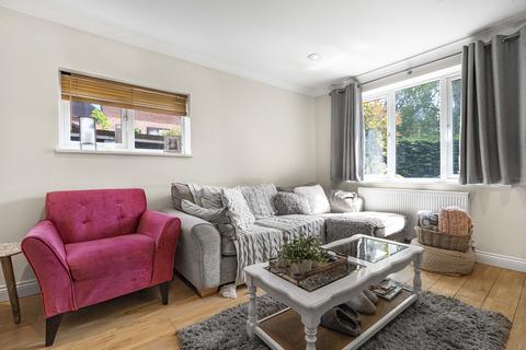 117 Alexander Close, Abingdon, OX14 1XD