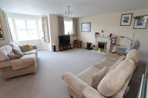 2 bedroom flat for sale, Deneside Court, Whitley Bay, Tyne and Wear, NE26 3BL