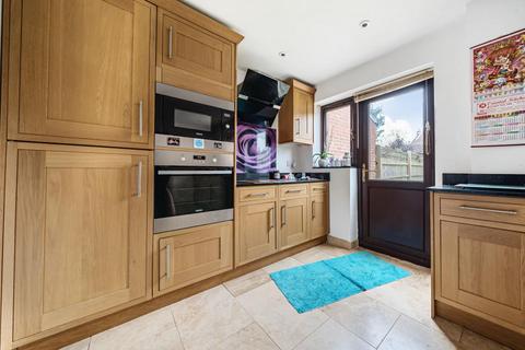 3 bedroom terraced house for sale, Bicester,  Oxfordshire,  OX26