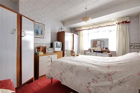 168 Albany Park Avenue, Enfield, EN3 5NZ