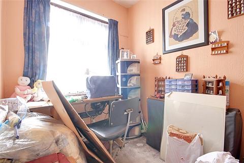 168 Albany Park Avenue, Enfield, EN3 5NZ