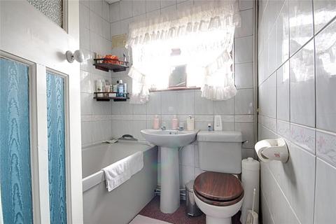 168 Albany Park Avenue, Enfield, EN3 5NZ