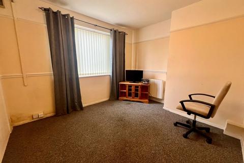 1 bedroom flat to rent, Clayton Road, Newcastle-Under-Lyme ST5