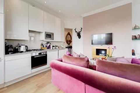 2 bedroom flat for sale, Grove Park Terrace, Grove Park, London, W4