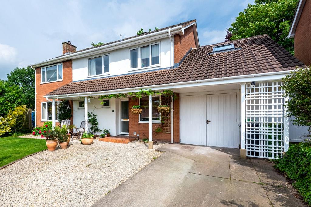 Liddle Close, Lowry Hill, Carlisle, CA3 4 bed detached house for sale