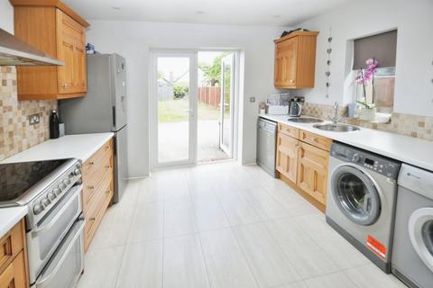 3 bedroom semi-detached house for sale, School Lane, Broomfield, Chelmsford, CM1