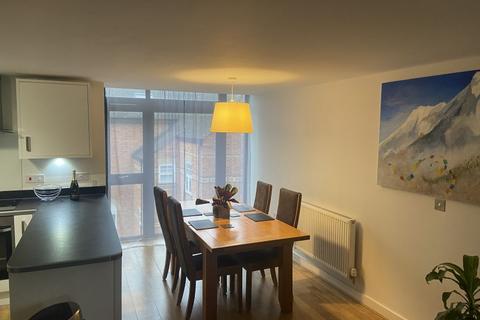 2 bedroom flat for sale, Scholars Court, Hatfield Road, St Albans, AL1