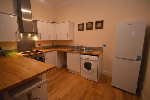 1 bedroom apartment to rent, Flat 4 Dymond House, Old Town, SN1