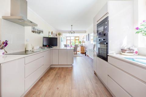 25 Blinco Road, Lowestoft, NR32 3PB