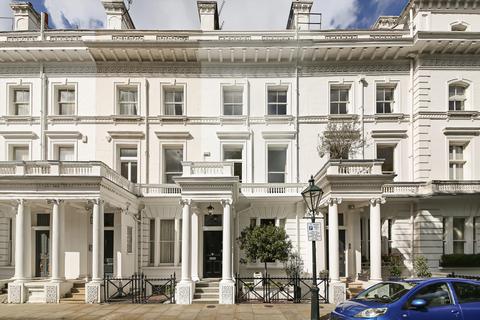 5 bedroom terraced house to rent, Kensington Gate, London, W8
